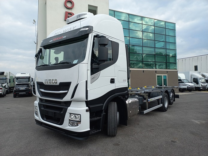 IVECO AS260S48 - Container transporter/ Swap body truck: picture 2 IVECO AS260S48 - Container transporter/ Swap body truck: picture 2