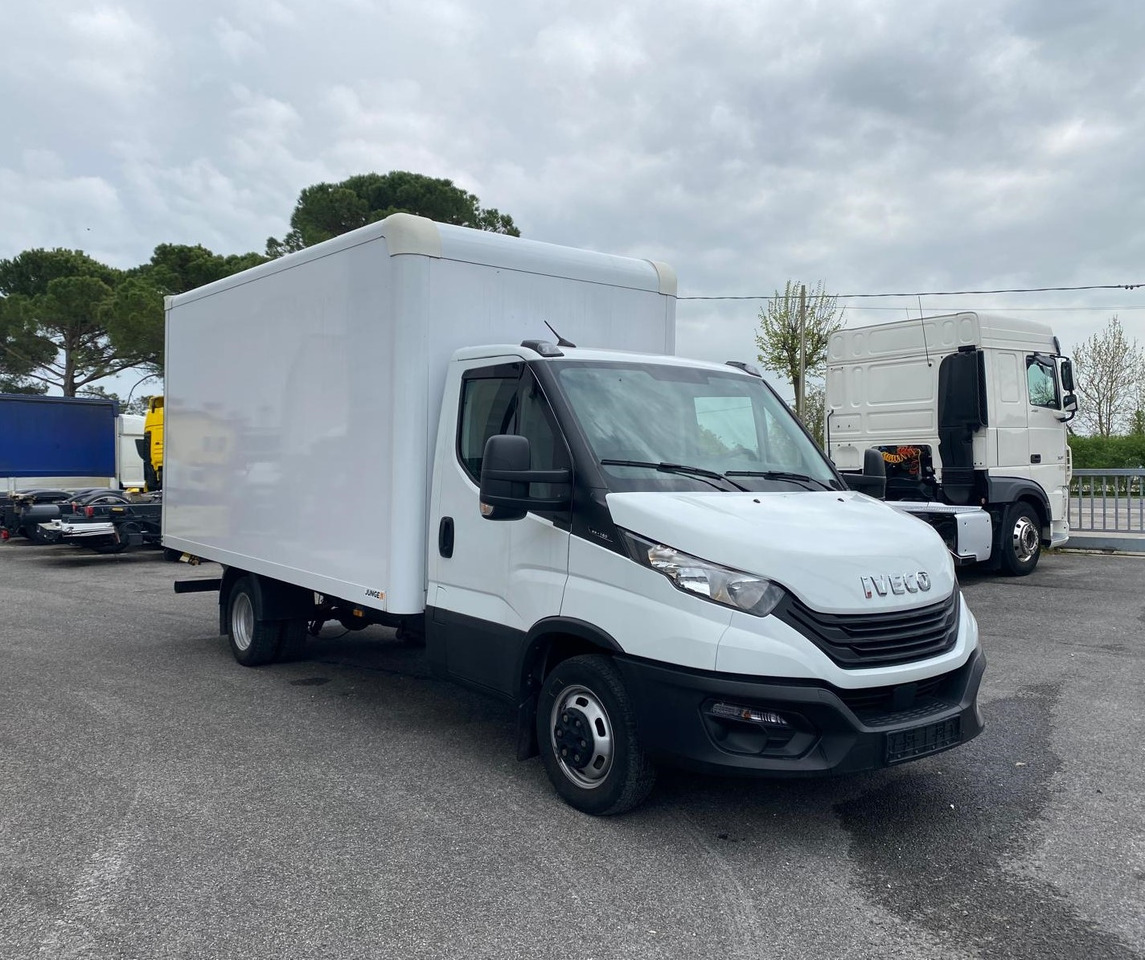 IVECO DAILY 35C16 - Closed box van: picture 2 IVECO DAILY 35C16 - Closed box van: picture 2