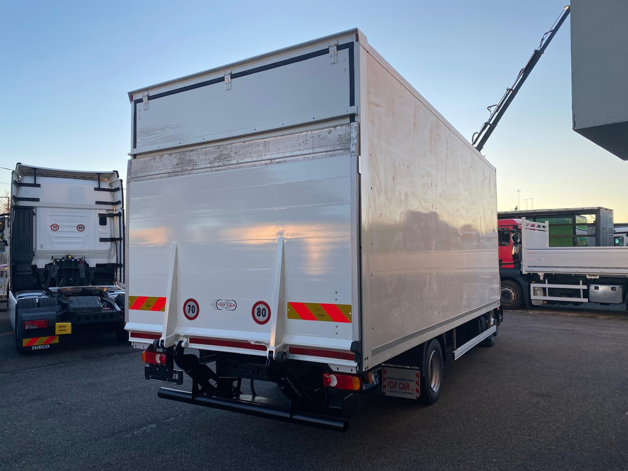 IVECO EUROCARGO 75E19 - Box truck: picture 3 IVECO EUROCARGO 75E19 - Box truck: picture 3