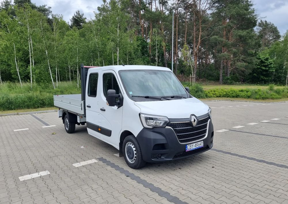 Renault Master - Crew cab van: picture 2 Renault Master - Crew cab van: picture 2