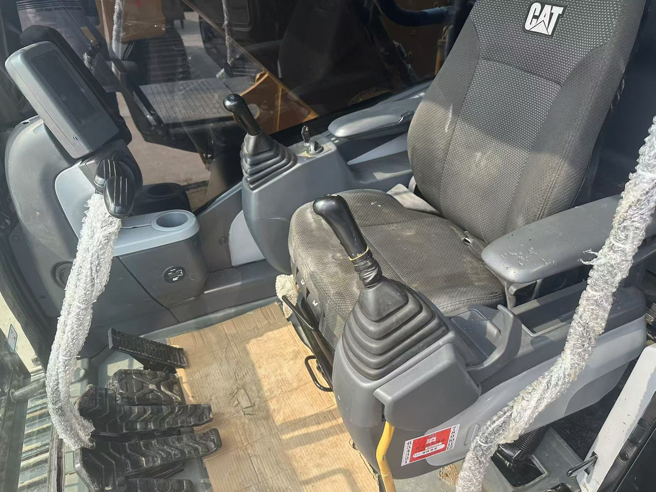 CATERPILLAR Used Digger CAT 323DL Construction Machinery Construction Digger Used CAT 323DL Cheap Excavator - Construction machinery: picture 3 CATERPILLAR Used Digger CAT 323DL Construction Machinery Construction Digger Used CAT 323DL Cheap Excavator - Construction machinery: picture 3