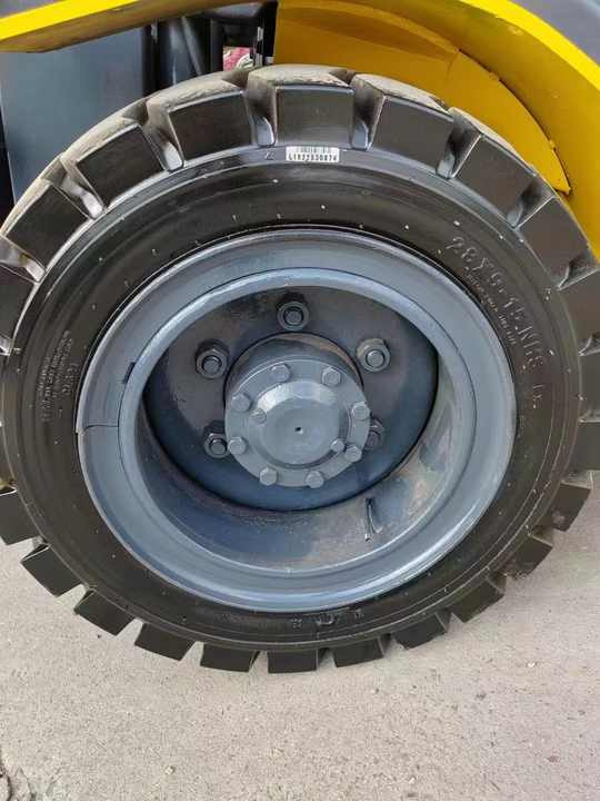 Used Heavy Construction Equipment komatsu 3 Tons Forklift Used Machine - Diesel forklift: picture 4 Used Heavy Construction Equipment komatsu 3 Tons Forklift Used Machine - Diesel forklift: picture 4