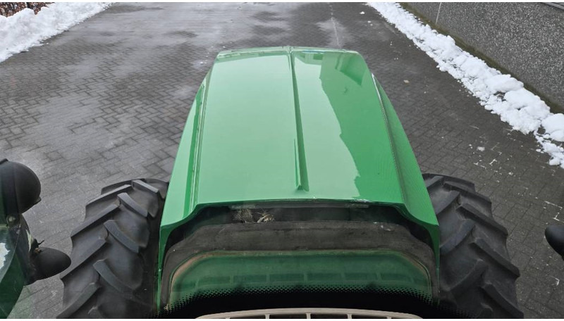 John Deere 6105 R - Farm tractor: picture 5 John Deere 6105 R - Farm tractor: picture 5