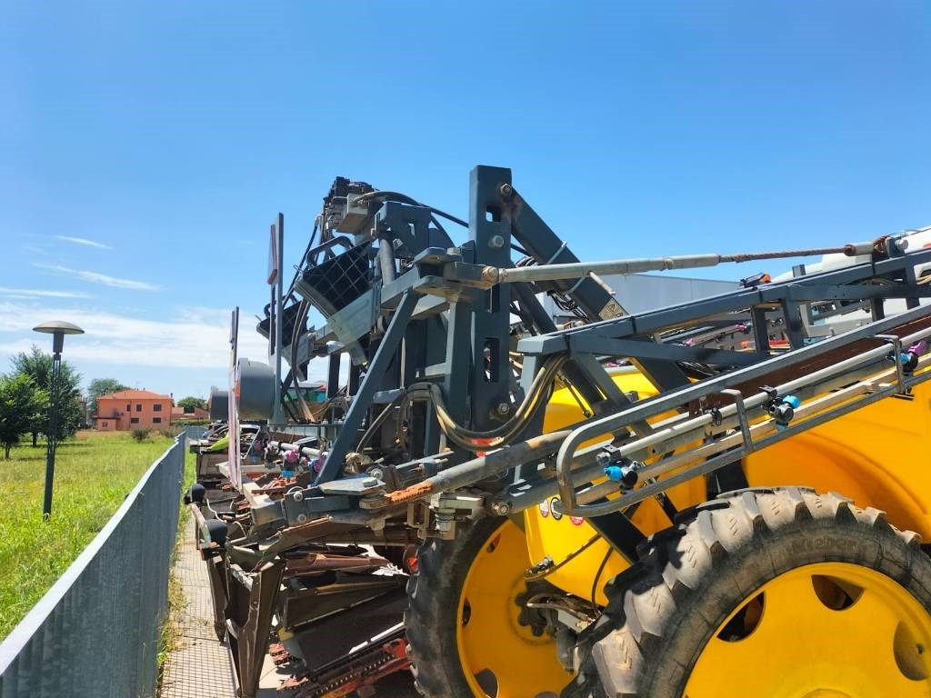 Caffini PRESTIGE GD 3300 - Trailed sprayer: picture 5 Caffini PRESTIGE GD 3300 - Trailed sprayer: picture 5