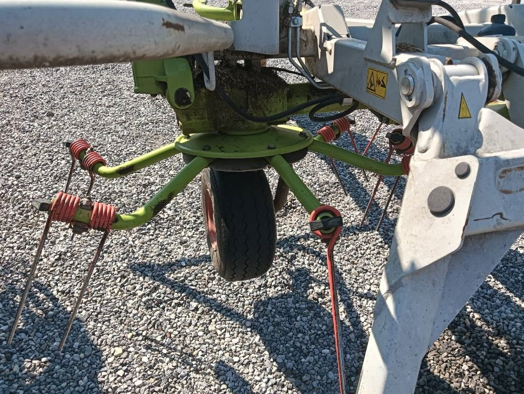 Claas Volto 900 T - Tedder/ Rake: picture 3 Claas Volto 900 T - Tedder/ Rake: picture 3