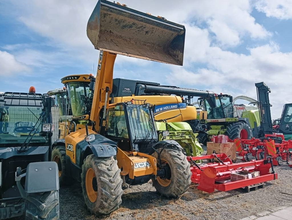 JCB 526-56 Agri - Telescopic handler: picture 1 JCB 526-56 Agri - Telescopic handler: picture 1