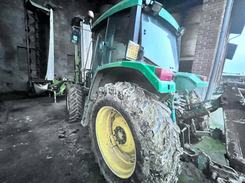 John Deere 6200 - Farm tractor: picture 4 John Deere 6200 - Farm tractor: picture 4