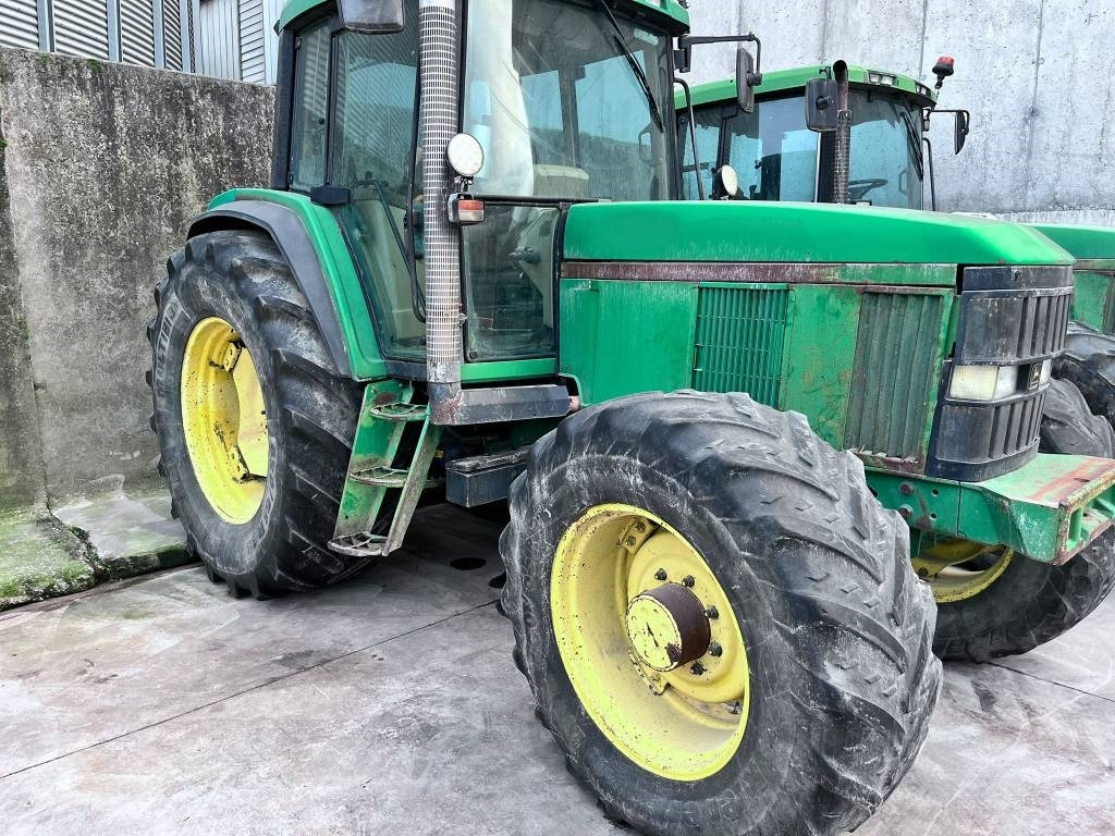 John Deere 6610 - Farm tractor: picture 1 John Deere 6610 - Farm tractor: picture 1