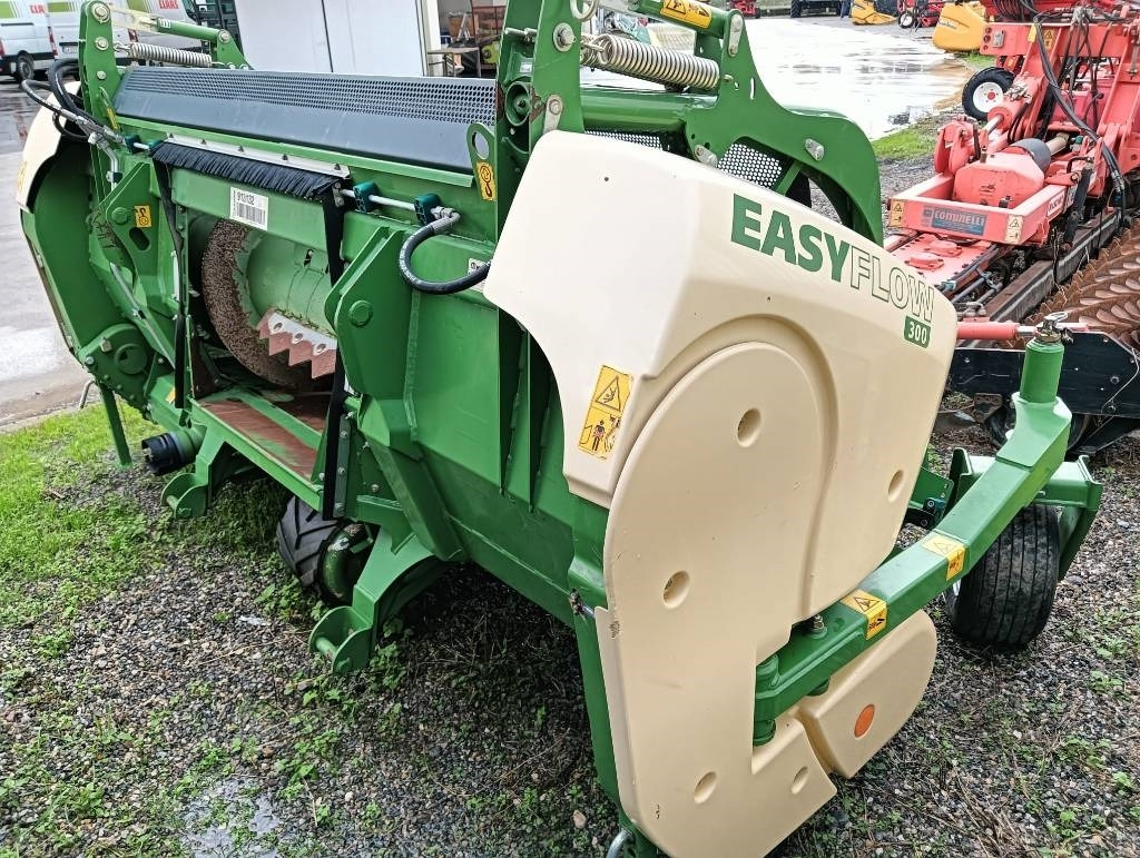 Krone Easy Flow 300 - Forage harvester attachment: picture 2 Krone Easy Flow 300 - Forage harvester attachment: picture 2