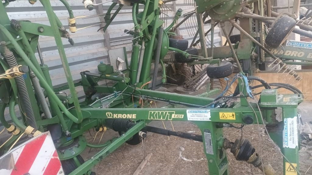 Krone KWT 882 - Tedder/ Rake: picture 5 Krone KWT 882 - Tedder/ Rake: picture 5