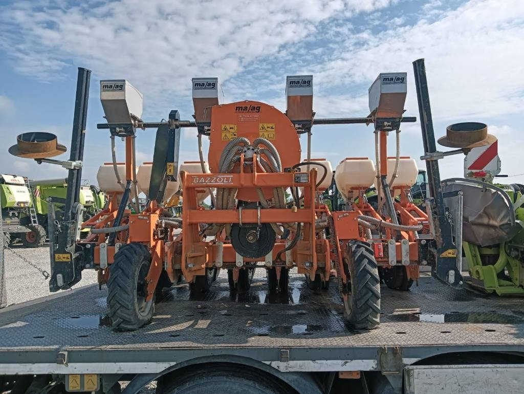 MAAG SDE8TEM - Precision seeder: picture 1 MAAG SDE8TEM - Precision seeder: picture 1
