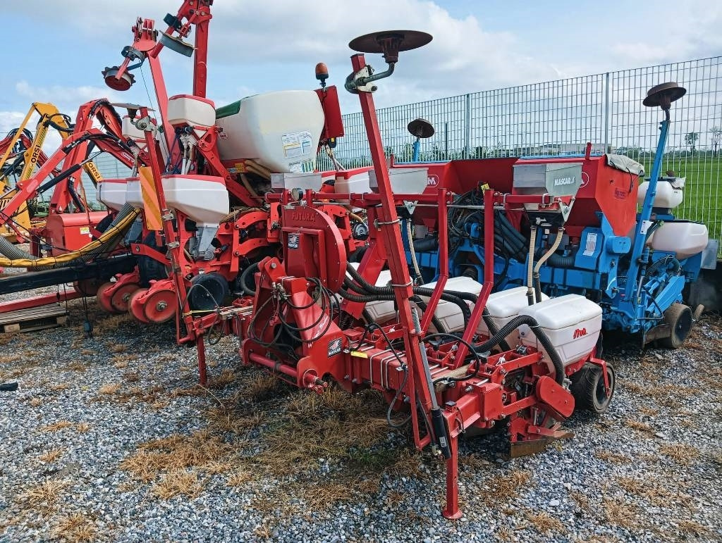Mascar 6 FILE - Precision seeder: picture 3 Mascar 6 FILE - Precision seeder: picture 3