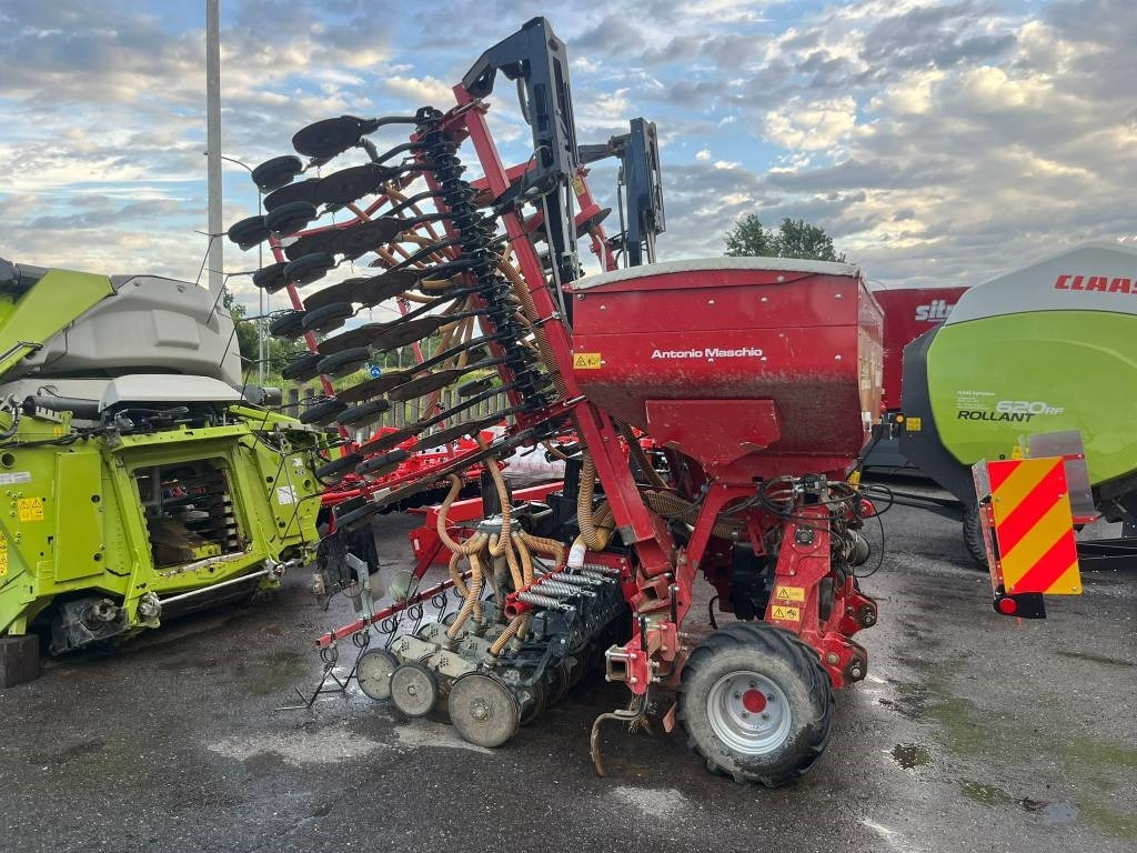 Mascar Montana 600 - Seed drill: picture 1 Mascar Montana 600 - Seed drill: picture 1