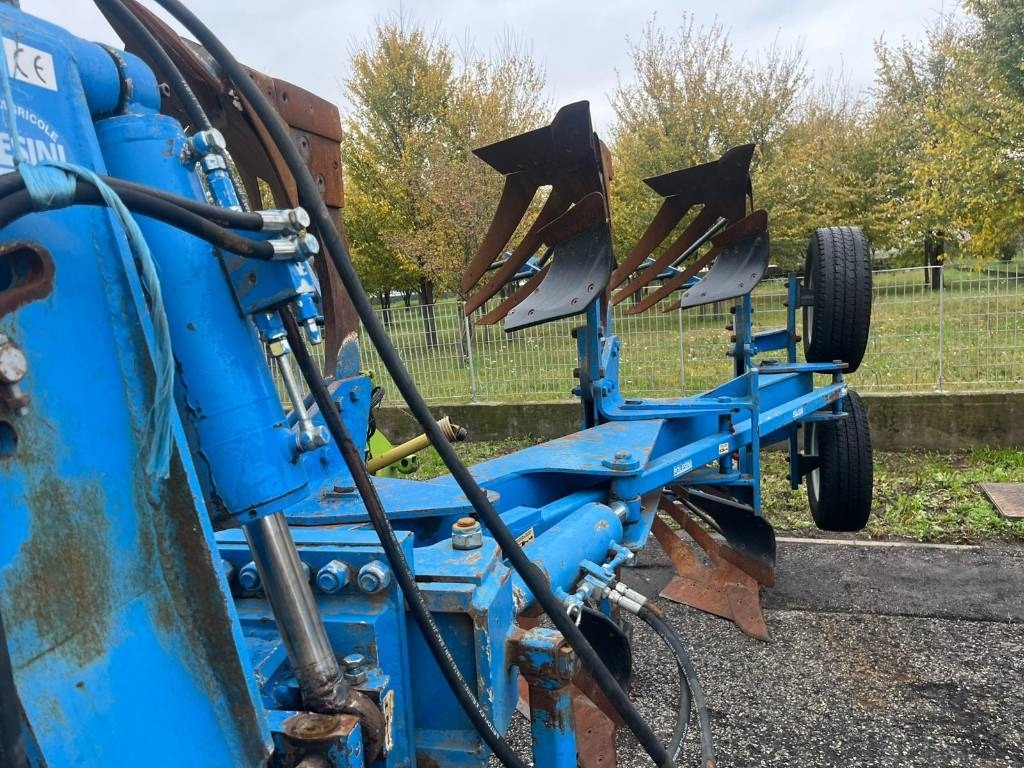 Polesini TRIVOMERE TRV6 - Plough: picture 3 Polesini TRIVOMERE TRV6 - Plough: picture 3