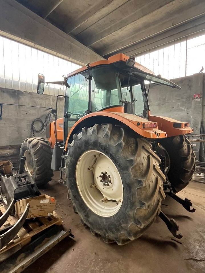 Renault Ares 640 RZ - Farm tractor: picture 2 Renault Ares 640 RZ - Farm tractor: picture 2