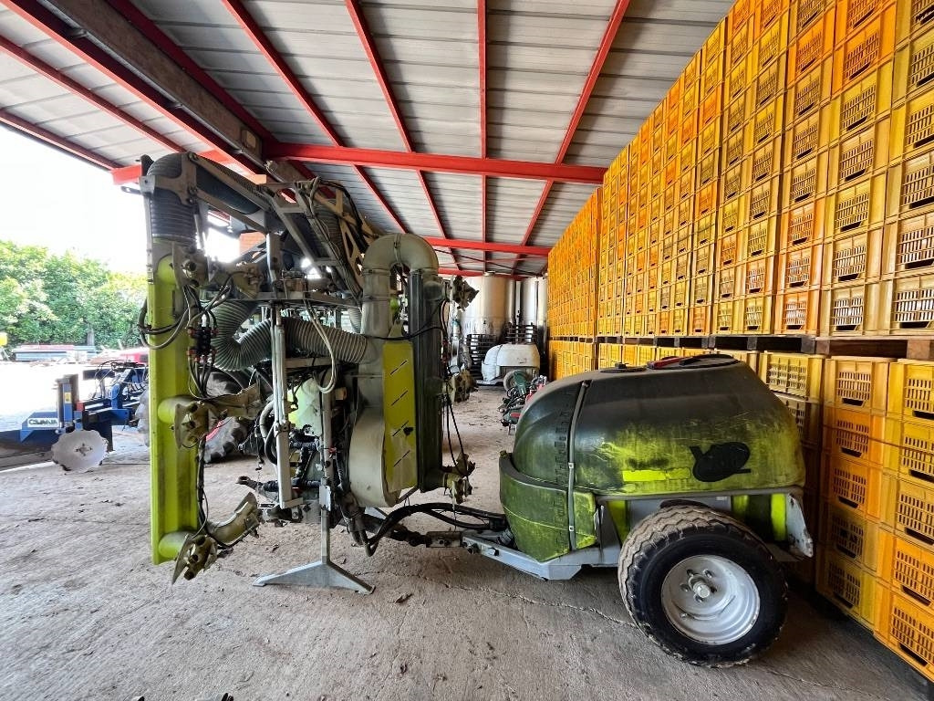 VMA MULTI ROW - Trailed sprayer: picture 3 VMA MULTI ROW - Trailed sprayer: picture 3