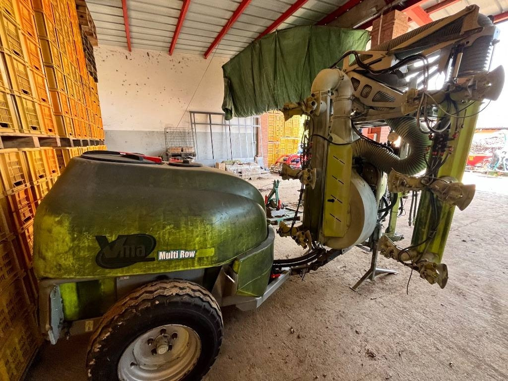 VMA MULTI ROW - Trailed sprayer: picture 1 VMA MULTI ROW - Trailed sprayer: picture 1