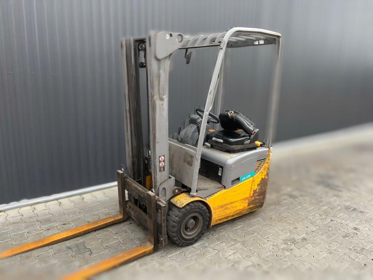 Jungheinrich EFG110 - Electric forklift: picture 1 Jungheinrich EFG110 - Electric forklift: picture 1