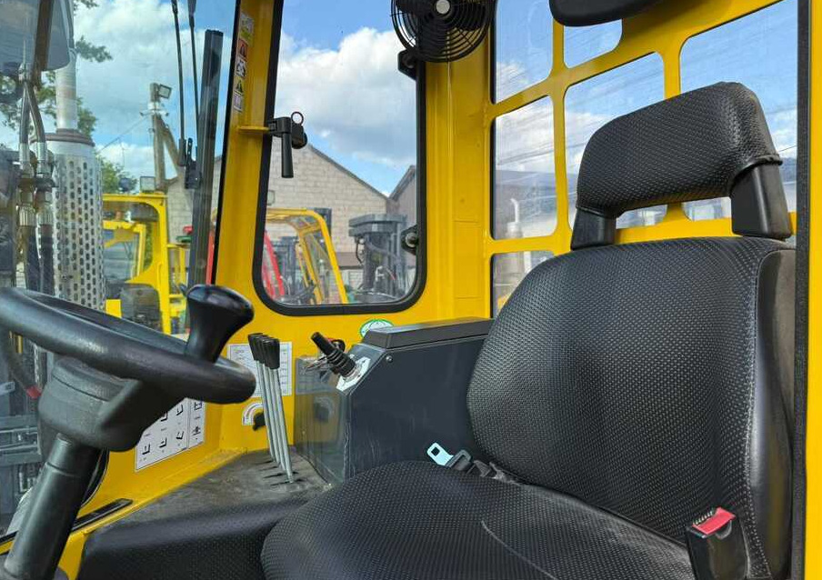 Combilift C3000 / ONLY 1510 HOURS / GAS / TRIPLEX 4900 / LIKE NEW - 4-way reach truck: picture 2 Combilift C3000 / ONLY 1510 HOURS / GAS / TRIPLEX 4900 / LIKE NEW - 4-way reach truck: picture 2