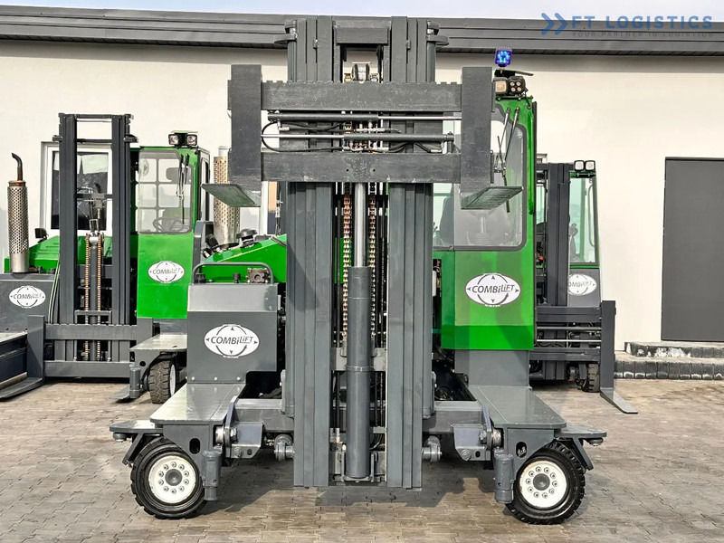 4-way reach truck Combilift C4500 / LPG / TRIPLEX / 5500MM / FREE LIFT / HYDRAULIC FORK SHIFT / Like New C4500 / LPG / TRIPLEX / 5500MM / FREE LIFT / HYDRAU: picture 15 4-way reach truck Combilift C4500 / LPG / TRIPLEX / 5500MM / FREE LIFT / HYDRAULIC FORK SHIFT / Like New C4500 / LPG / TRIPLEX / 5500MM / FREE LIFT / HYDRAU: picture 15