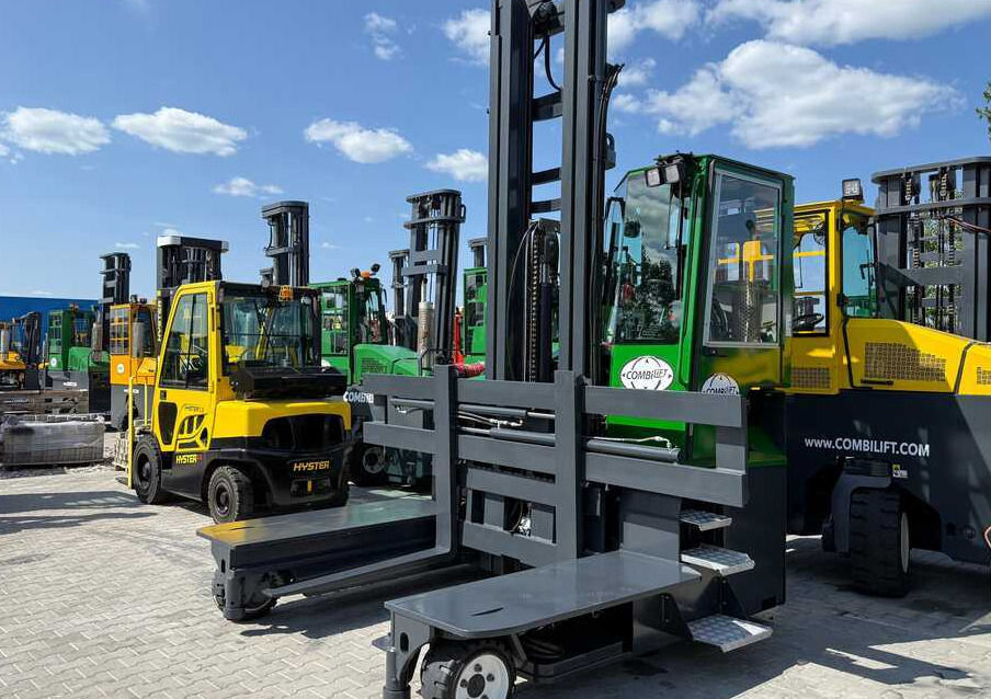 Combilift C5000E / ELECTRIC / TRIPLEX 8300MM / FULL FREE LIFT / WIDE POSITIONER / FORK SIDESHIFT / BATTERY LIKE NEW - 4-way reach truck: picture 1 Combilift C5000E / ELECTRIC / TRIPLEX 8300MM / FULL FREE LIFT / WIDE POSITIONER / FORK SIDESHIFT / BATTERY LIKE NEW - 4-way reach truck: picture 1