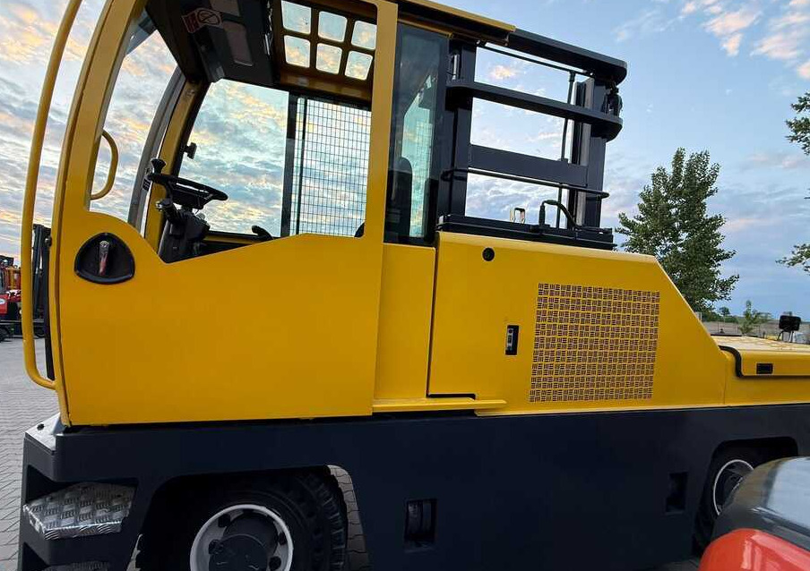 Combilift C5000FSL / 2018 / DIESEL / DUPLEX 4100 / FREE LIFT - Side loader: picture 2 Combilift C5000FSL / 2018 / DIESEL / DUPLEX 4100 / FREE LIFT - Side loader: picture 2