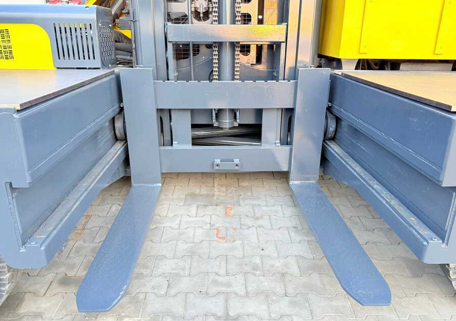 Combilift C5000FSL / 2018 / DIESEL / DUPLEX 4100 / FREE LIFT - Side loader: picture 3 Combilift C5000FSL / 2018 / DIESEL / DUPLEX 4100 / FREE LIFT - Side loader: picture 3