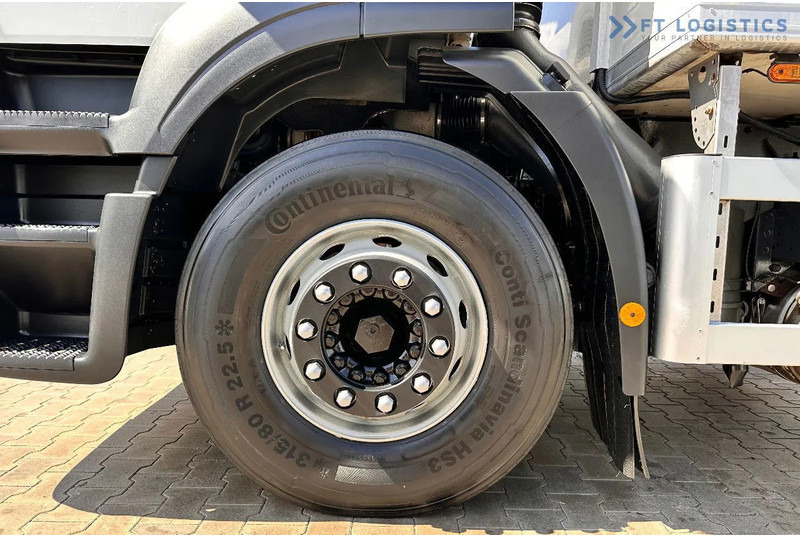 Iveco Stralis 420 STRALIS 420 / Refrigerated Truck / Carrier Supra 950 / 19 Pallets / Tail Lift / Tires - Refrigerated truck: picture 5 Iveco Stralis 420 STRALIS 420 / Refrigerated Truck / Carrier Supra 950 / 19 Pallets / Tail Lift / Tires - Refrigerated truck: picture 5