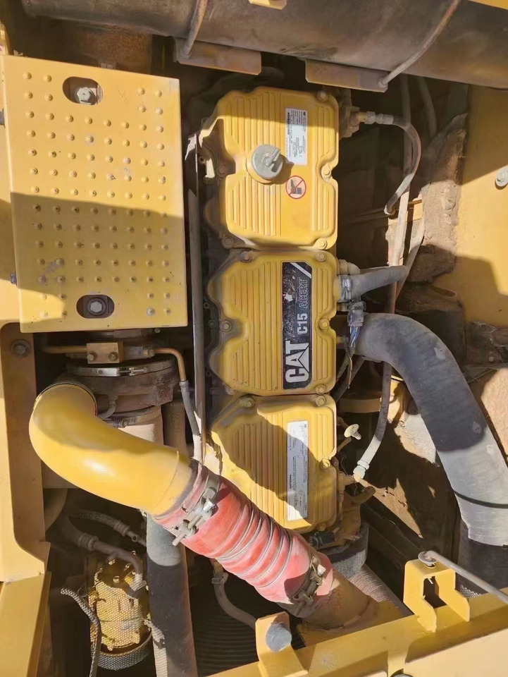 CATERPILLAR C15 - Engine for Excavator: picture 1 CATERPILLAR C15 - Engine for Excavator: picture 1