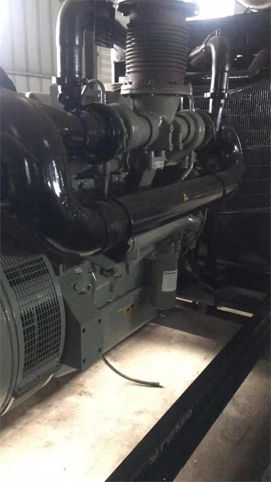 CATERPILLAR C18 - Engine for Excavator: picture 2 CATERPILLAR C18 - Engine for Excavator: picture 2