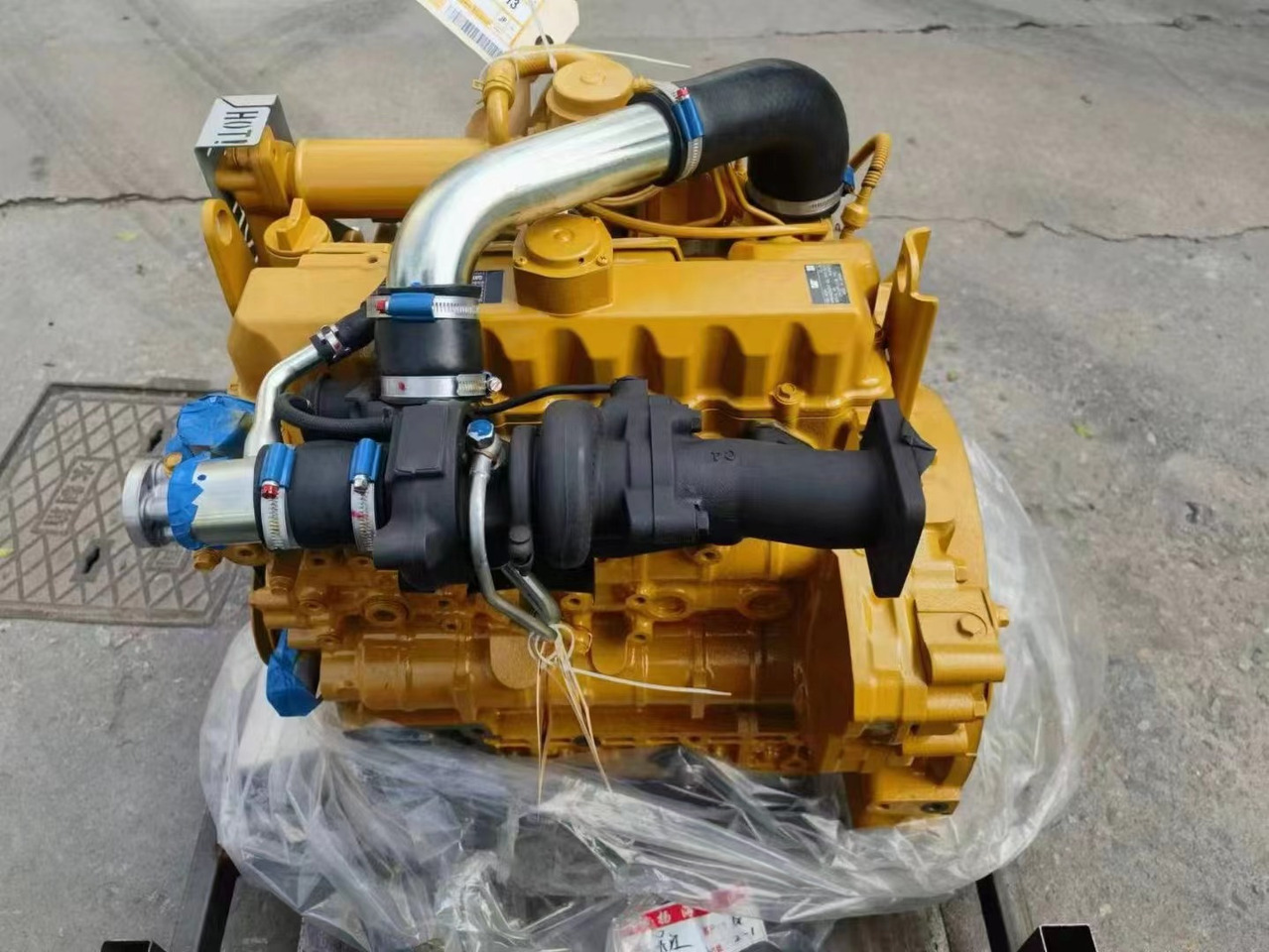 CATERPILLAR C3.3 B - Engine and parts for Excavator: picture 1 CATERPILLAR C3.3 B - Engine and parts for Excavator: picture 1