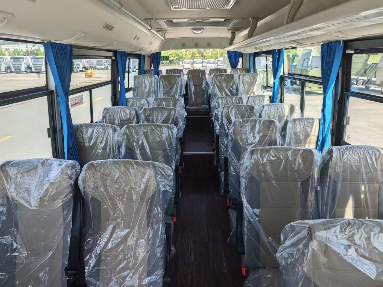 New Coach DONGFENG CNG  30 seats: picture 7
