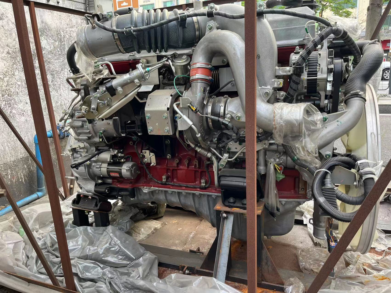 HINO E13C - Engine for Tipper: picture 2 HINO E13C - Engine for Tipper: picture 2