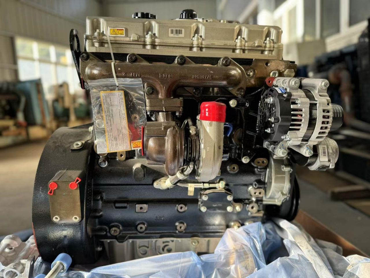 PERKINS 1104D-44TA - Engine for Excavator: picture 1 PERKINS 1104D-44TA - Engine for Excavator: picture 1