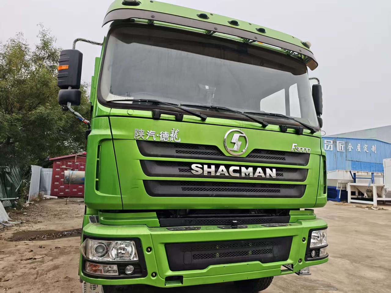 SHACMAN F3000 - Tanker truck: picture 1 SHACMAN F3000 - Tanker truck: picture 1