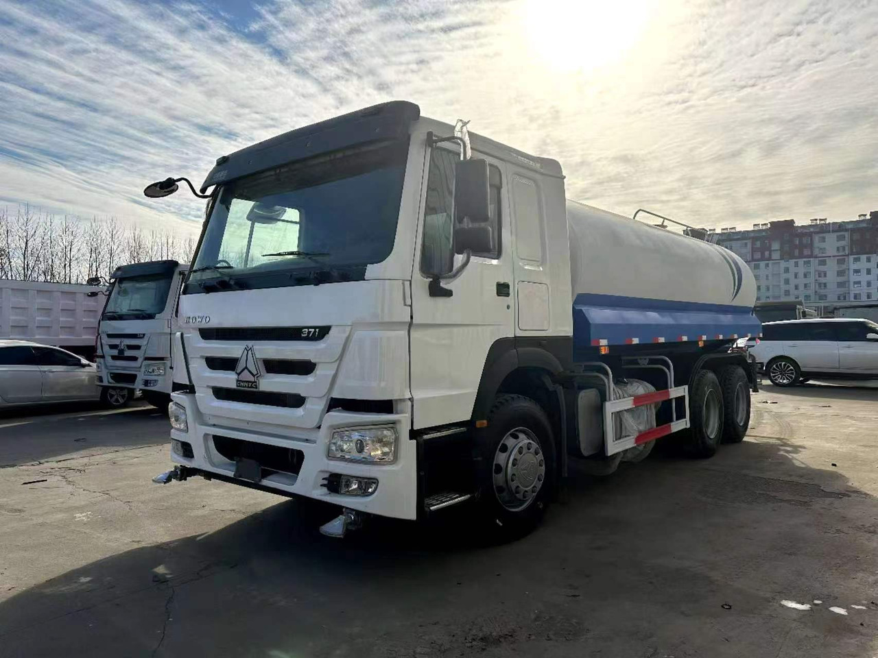 SINOTRUK 20 cubic meters tanker - Tanker truck: picture 2 SINOTRUK 20 cubic meters tanker - Tanker truck: picture 2