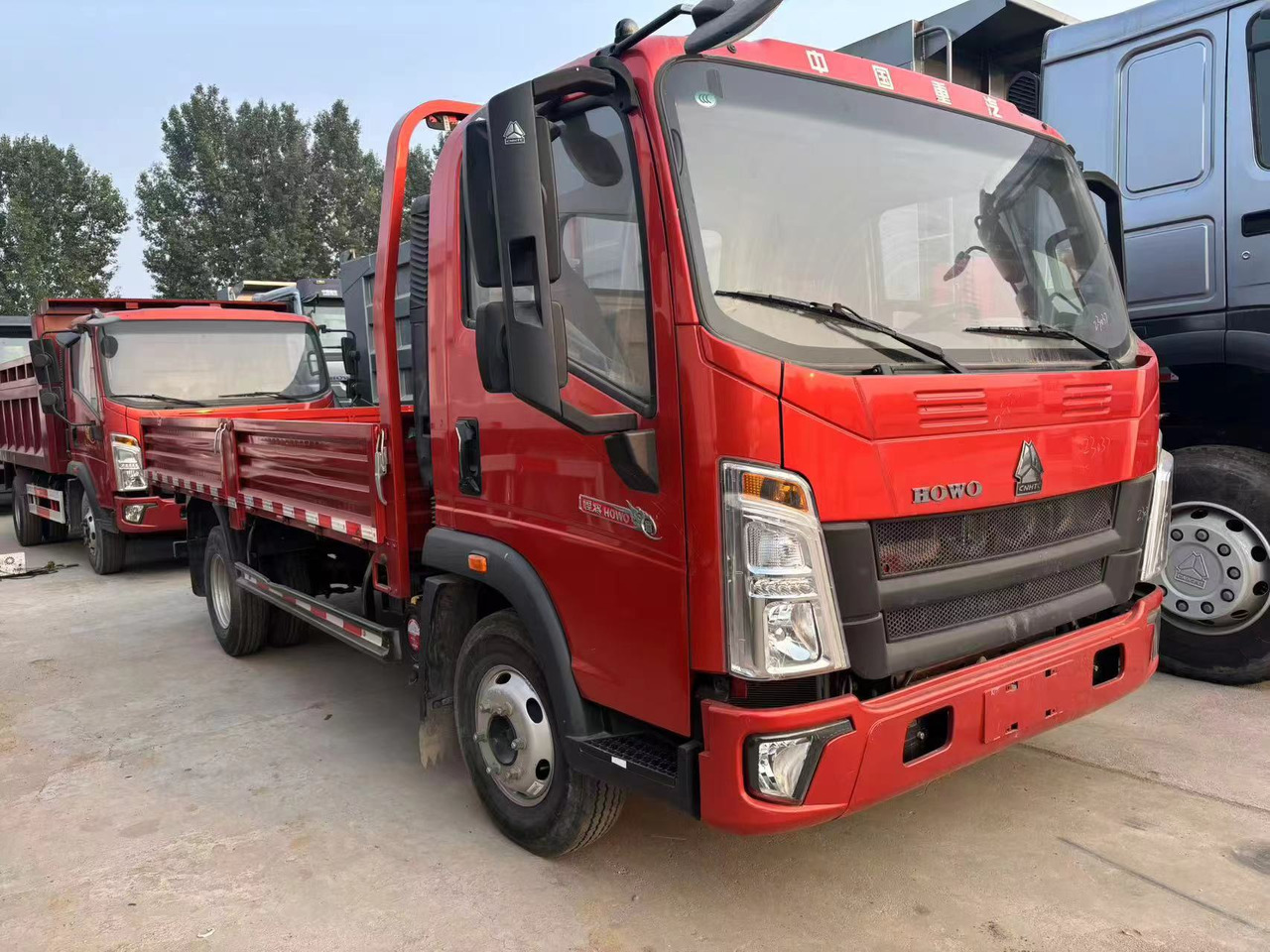 SINOTRUK 4*2 - Tipper: picture 5 SINOTRUK 4*2 - Tipper: picture 5