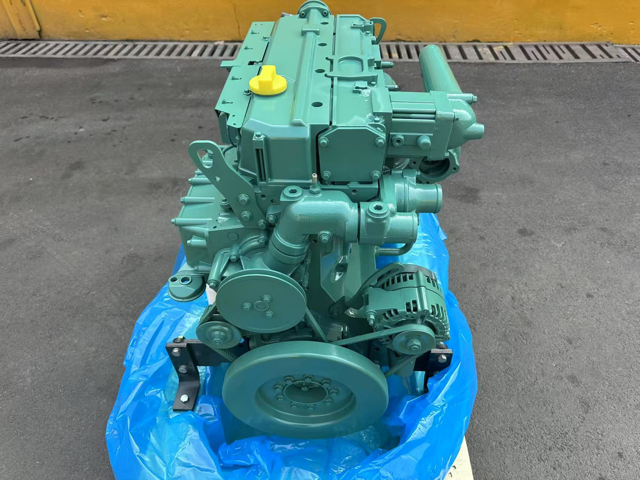 VOLVO D5D - Engine for Excavator: picture 4 VOLVO D5D - Engine for Excavator: picture 4