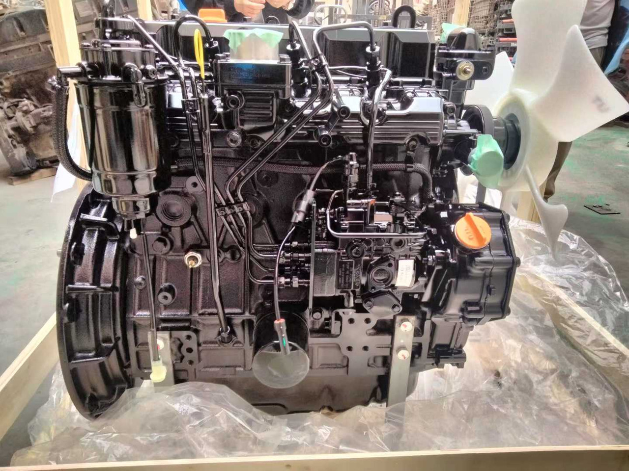 YANMAR 4TNE98 - Engine for Excavator: picture 1 YANMAR 4TNE98 - Engine for Excavator: picture 1