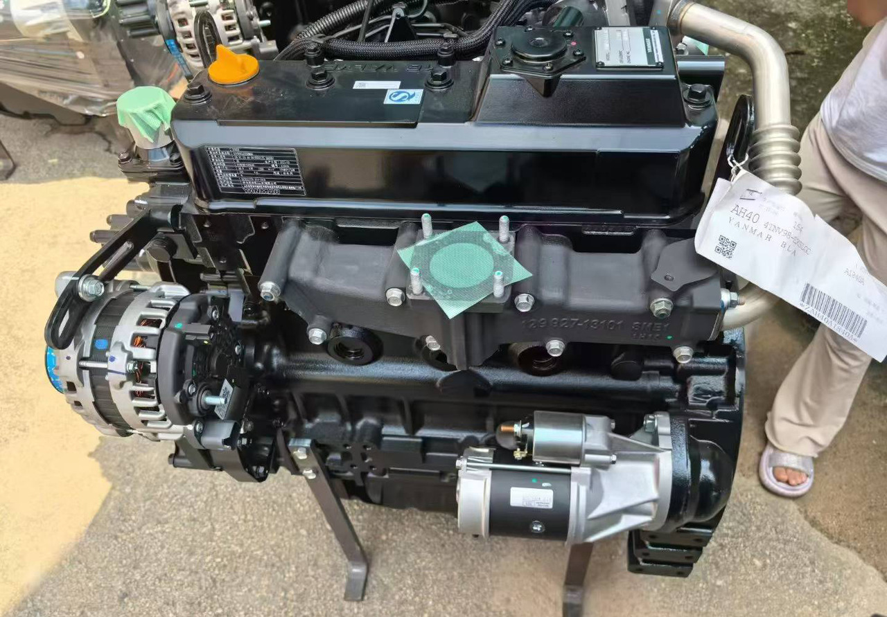 YANMAR 4TNV98 - Engine for Excavator: picture 3 YANMAR 4TNV98 - Engine for Excavator: picture 3