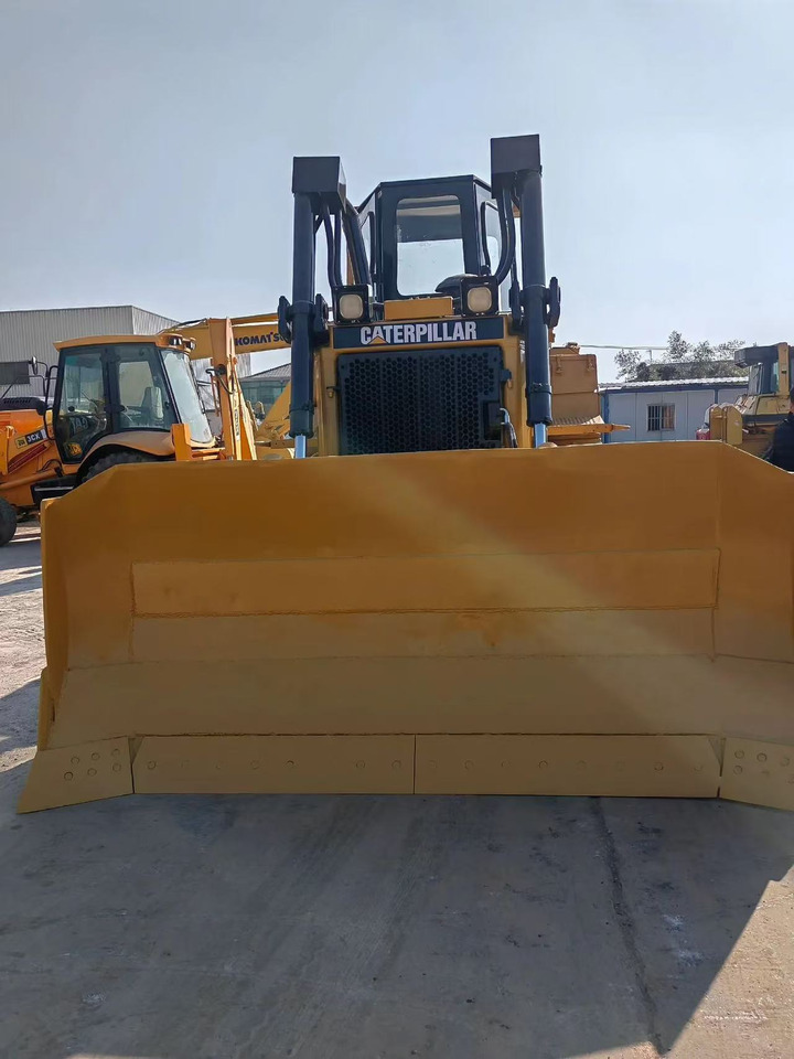 CAT Used Bulldozer D6R High Quality - Bulldozer: picture 1 CAT Used Bulldozer D6R High Quality - Bulldozer: picture 1