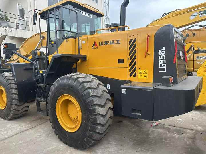 China Famous Brand SDLG Used SDLG 958L Wheel Loader Running Working Condition Low Price for Sale - Wheel loader: picture 3 China Famous Brand SDLG Used SDLG 958L Wheel Loader Running Working Condition Low Price for Sale - Wheel loader: picture 3