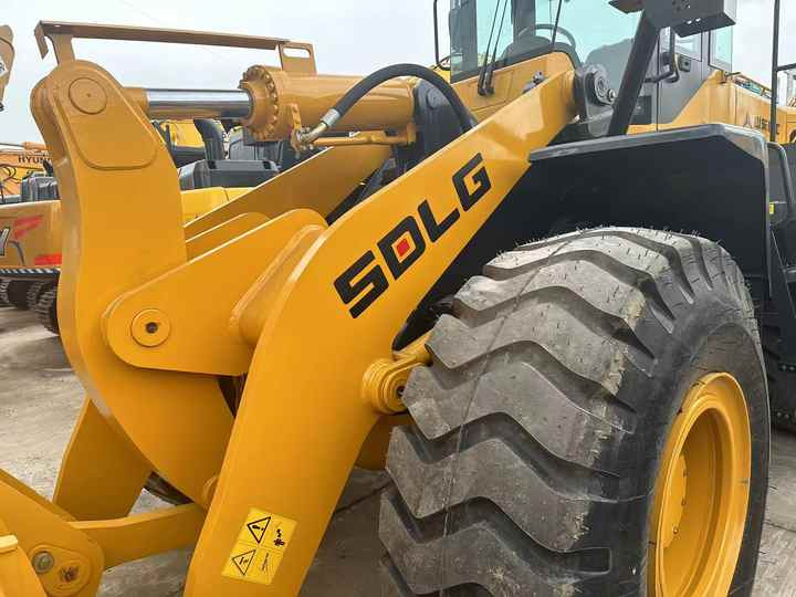 China Famous Brand SDLG Used SDLG 958L Wheel Loader Running Working Condition Low Price for Sale - Wheel loader: picture 2 China Famous Brand SDLG Used SDLG 958L Wheel Loader Running Working Condition Low Price for Sale - Wheel loader: picture 2