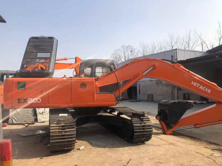 Original Japan Hitachi ZX200 Excavator Hitachi Excavator in Low Price for Hot Sale - Crawler excavator: picture 2 Original Japan Hitachi ZX200 Excavator Hitachi Excavator in Low Price for Hot Sale - Crawler excavator: picture 2