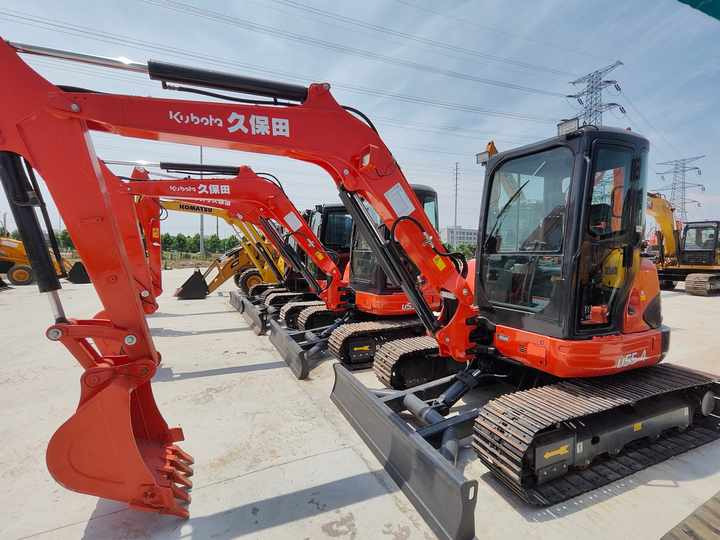 Perfect Condition Kubota U55-4 Japan Brand Mini Excavator with Pusher for Sale Kubota U25 35 55 5tons - Excavator: picture 5 Perfect Condition Kubota U55-4 Japan Brand Mini Excavator with Pusher for Sale Kubota U25 35 55 5tons - Excavator: picture 5