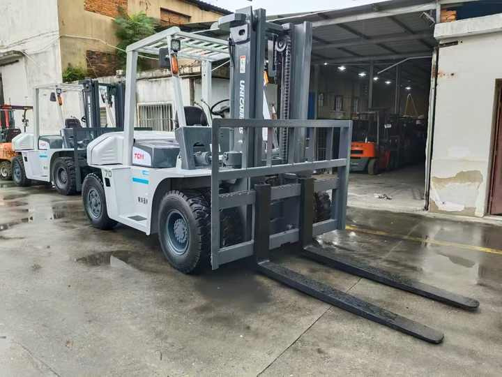 TCM 70 Diesel Forklift 7 Ton | Heavy-Duty Industrial Forklift | Warehouse/Construction Equipment - Forklift: picture 2 TCM 70 Diesel Forklift 7 Ton | Heavy-Duty Industrial Forklift | Warehouse/Construction Equipment - Forklift: picture 2