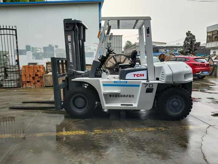 TCM 70 Diesel Forklift 7 Ton | Heavy-Duty Industrial Forklift | Warehouse/Construction Equipment - Forklift: picture 4 TCM 70 Diesel Forklift 7 Ton | Heavy-Duty Industrial Forklift | Warehouse/Construction Equipment - Forklift: picture 4