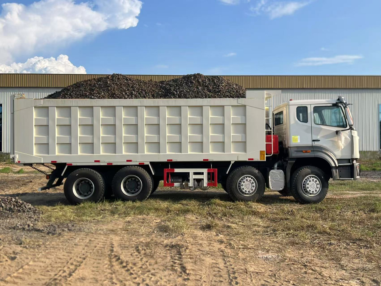 HOWO Used Dump Truck8*4 6*4 - Truck: picture 4 HOWO Used Dump Truck8*4 6*4 - Truck: picture 4
