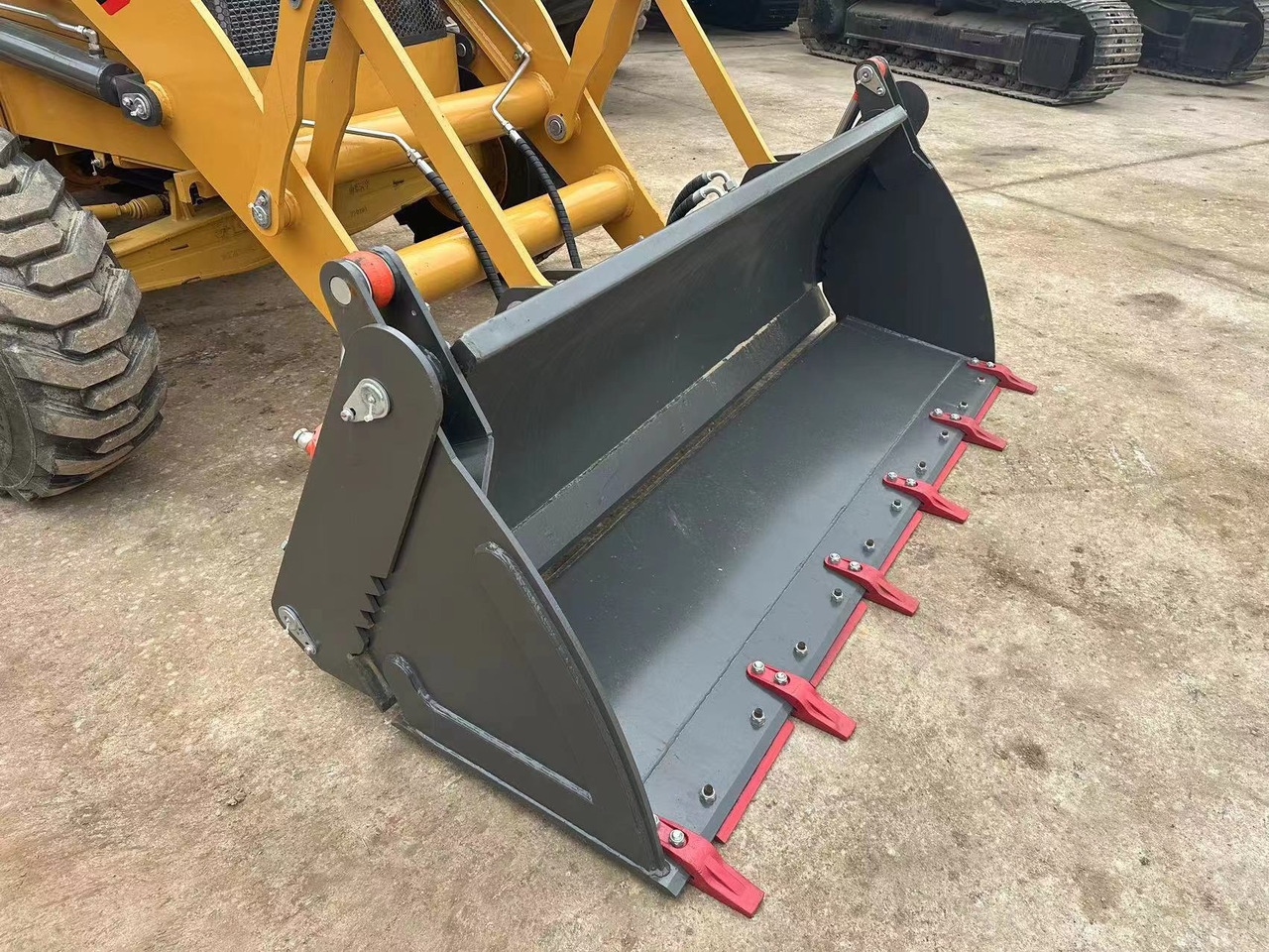 Used Backhoe High Quality CAT 420F - Backhoe loader: picture 3 Used Backhoe High Quality CAT 420F - Backhoe loader: picture 3