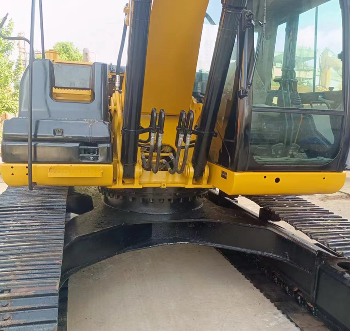 Used Caterpillar 320D Crawler Excavator Hot Sale Used Engineering & Construction Machinery - Crawler excavator: picture 4 Used Caterpillar 320D Crawler Excavator Hot Sale Used Engineering & Construction Machinery - Crawler excavator: picture 4